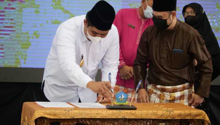 Pemkab Bintan Tandatangani MoU Bersama 5 Perguruan Tinggi Di Pulau Bintan