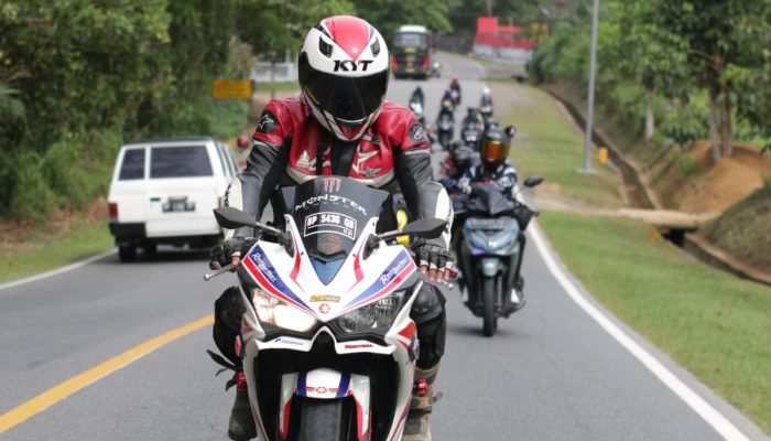 Viral ..! Pakai Motor R25, Farit Asal Bintan Akan Keliling Indonesia