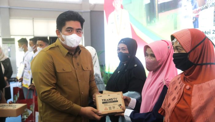 RT/RW Dan Posyandu di Bintan Terima Insentif Pemprov Kepri