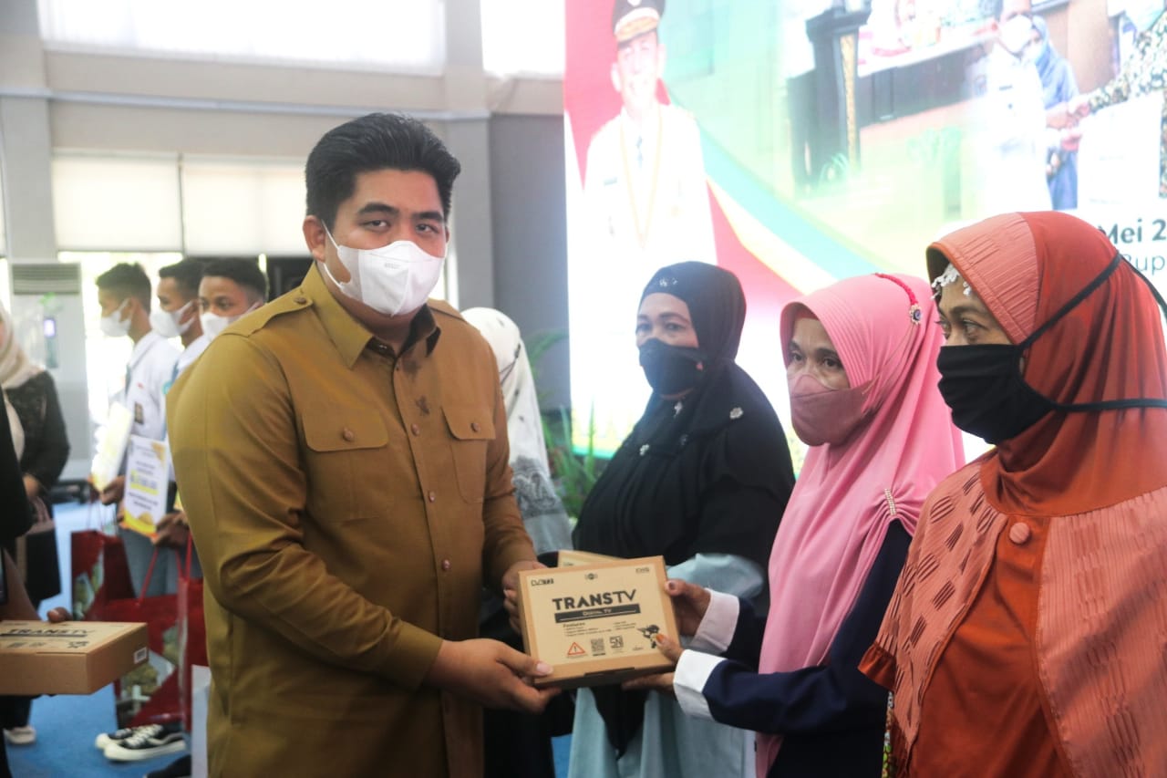 RT/RW Dan Posyandu di Bintan Terima Insentif Pemprov Kepri