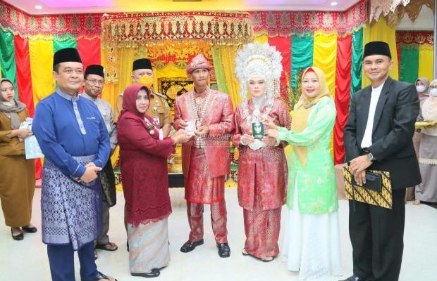 10 Pasangan Pengantin Ikuti Nikah Massal Digelar DP3APM Tanjungpinang