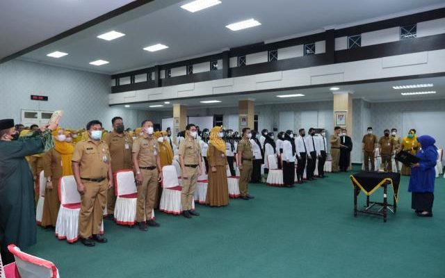 Rahma Lantik 52 Pejabat Eselon IV dan 67 P3K Fungsional Guru