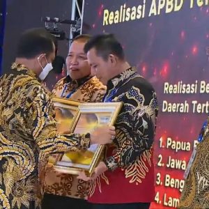 Realisasi Belanja APBD Tertinggi Tahun 2021, Pemprov Kepri Terima Penghargaan Mendagri