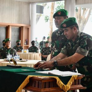 Brigjen TNI Jimmy Pimpin Sertijab Kasrem Dan Kasilog Kasrem 033/WP