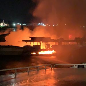 Kapal Dumai Line 5 Terbakar, 5 ABK Luka Bakar 1 Orang Meninggal Dunia