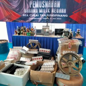 KPPBC TMP B Tanjungpinang Musnahkan BMN Senilai Rp2,53 Miliar