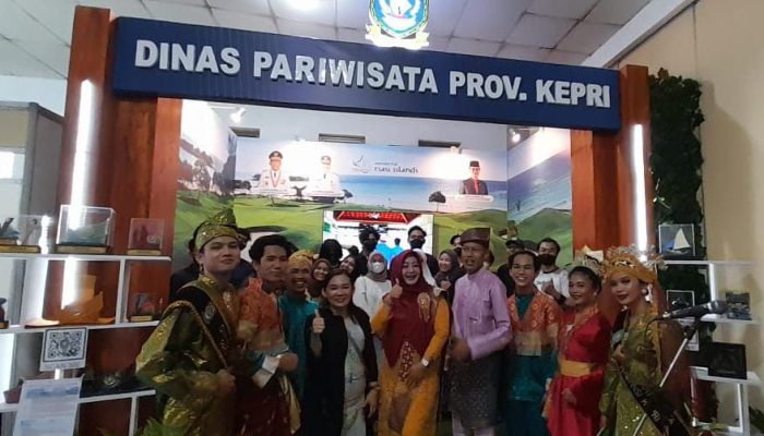Pengunjung Penasaran dengan Pesona Kepri