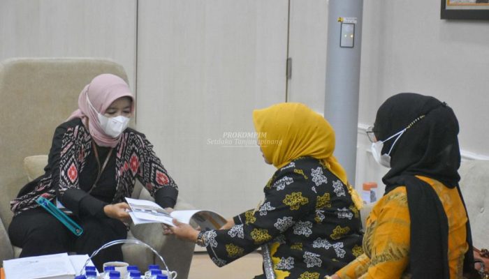Rahma Serahkan Dokumen “Readiness Criteria” Revitalisasi Pasar Kepada KemenPUPR