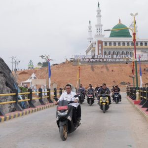 Pemprov Kepri Serahkan 30 Sapi Kurban Untuk Kabupaten Kota 