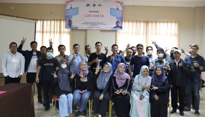 STAIN Abdurrahman – AJI Tanjungpinang Gelar Workshop Cek Fakta