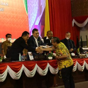 Fraksi DPRD Kepri Setujui LPP APBD Kepri TA 2021 Disahkan Jadi Perda