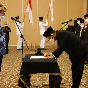 Gubernur Ansar Dikukuhkan Jadi Ketua MP Orwil ICMI Kepri 2022-2027