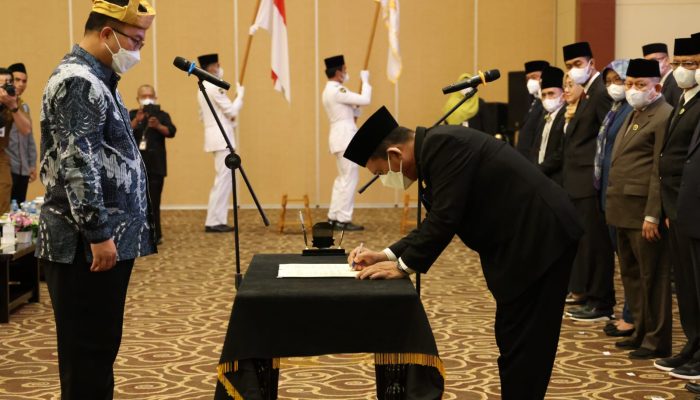 Gubernur Ansar Dikukuhkan Jadi Ketua MP Orwil ICMI Kepri 2022-2027