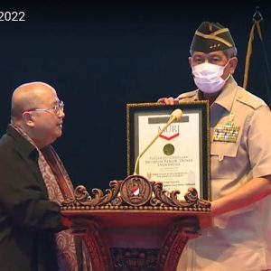 Doni Monardo Terima Rekor Muri, Ajang Silatnas Purnawirawan Angkatan Darat