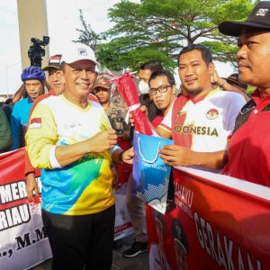 Gubernur Ansar Lepas 1.000 Peserta Jelajah Wisata Karimun