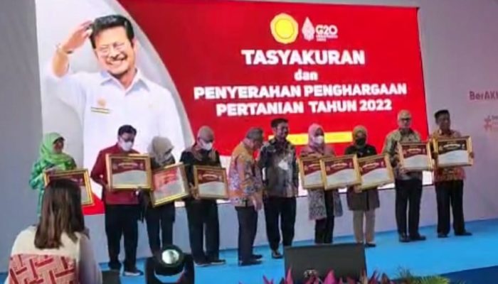 Kasus PMK Nol Persen, Gubernur Kepri Terima Penghargaan Kementan RI