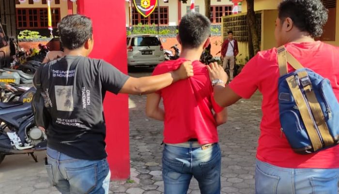 Nginap Di Kos Kawan, Motor Dan Barang Berharga Dicuri