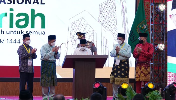 Gubernur Kepri Dan Riau Usulkan Wapres RI Dinobatkan Bapak Ekonomi Syariah Indonesia