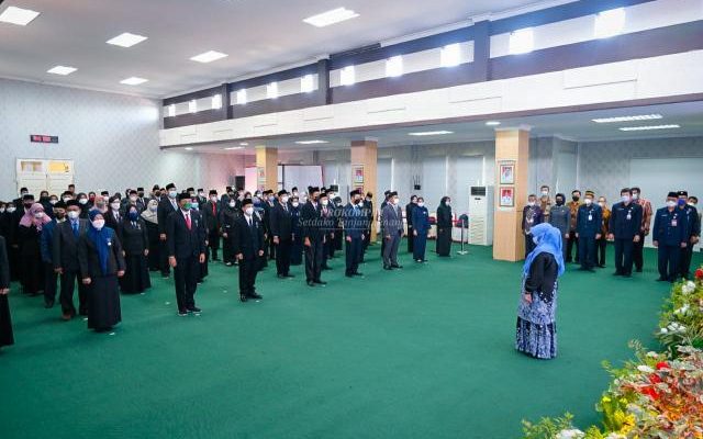 110 ASN Pemko Tanjungpinang Terima Penghargaan Satyalencana Karya Satya