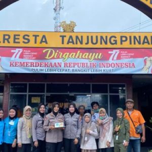 HUT Polwan ke-74, Polwan dan Polsek Pelabuhan SBP Silaturahmi Bersama Masyarakat