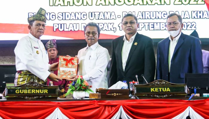 Ranperda APBD P Kepri TA 2022, Belanja Daerah Naik Rp3,870 Triliun Jadi Rp3,947 Triliun