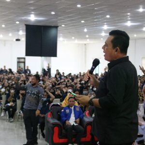 Gubernur Ansar Buka PKKMB Sekaligus Mengisi Kuliah Umum di UNRIKA