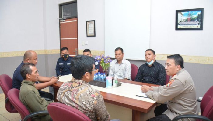 Kapolda Kepri Dukung PWI Kepri Bertanding di Porwanas Jatim