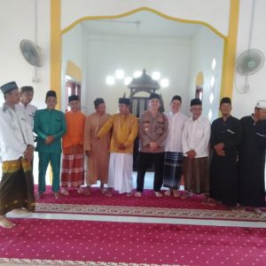 Khatib Sholat Jumat, Kapolsek Palmatak Berpesan Jaga Persatuan Dan Kesatuan Antar Umat Beragama