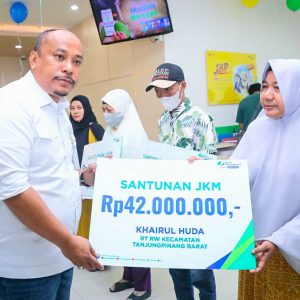 BPJS Ketenagakerjaan Serahkan Santunan Kepada Ahli Waris