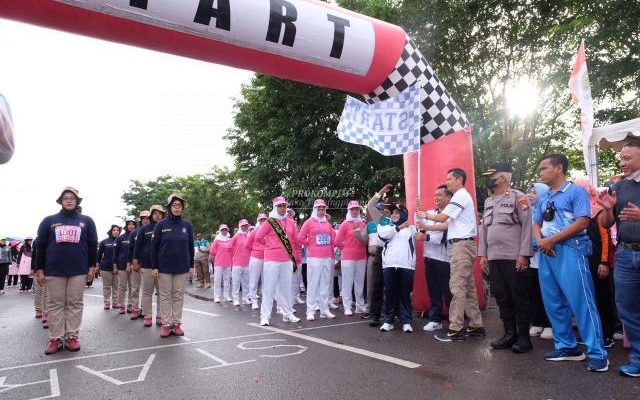 157 Peserta Ikuti Gerak Jalan 8 Kilometer