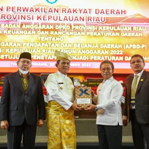 Perda Perubahan APBD Kepri Tahun 2022 Disahkan Sebesar Rp3,965 Triliun