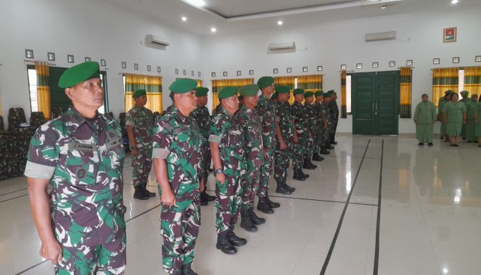 Komandan Kodim 0318/ Natuna Pimpin Upacara Kenaikan Pangkat 