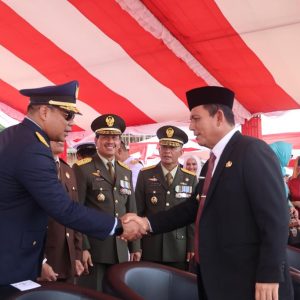 Gubernur Ansar Hadiri Upacara Peringatan HUT Ke-77 TNI di Tanjungpinang