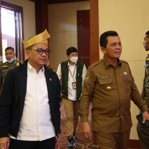 Reses Ke Kepri, Komisi VIII DPR RI Serahkan Bantuan dan Serap Aspirasi