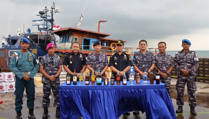 Lantamal IV Bersama BC Amankan 8.784 Mikol Didatangkan Dari Singapura di Batam