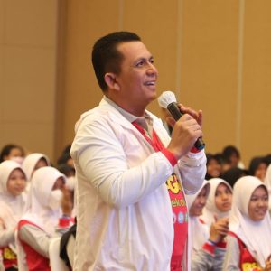 Gubernur Ansar Ajak Remaja Putri Hidup Sehat di Gerakan Nasional Aksi Bergizi