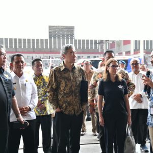 Gubernur Ansar Dampingi Menko Perekonomian Ajak Dubes Amerika dan Kanada Jajaki Peluang Kerjasama