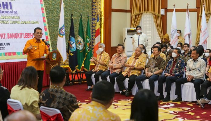 Hengky Suryawan Dilantik Sebagai Ketua Pengda Permabudhi Kepri Periode 2022-2025