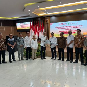 Pasar Modal Indonesia Berikan Bantuan di Batam Dan Karimun 