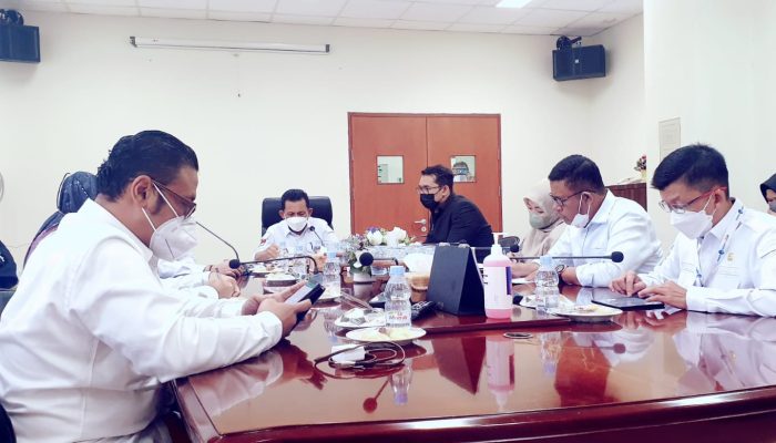 Terkait Pelayanan, Gubernur Ansar Minta Manajemen RSUD RAT Dengarkan Keluhan Masyarakat 