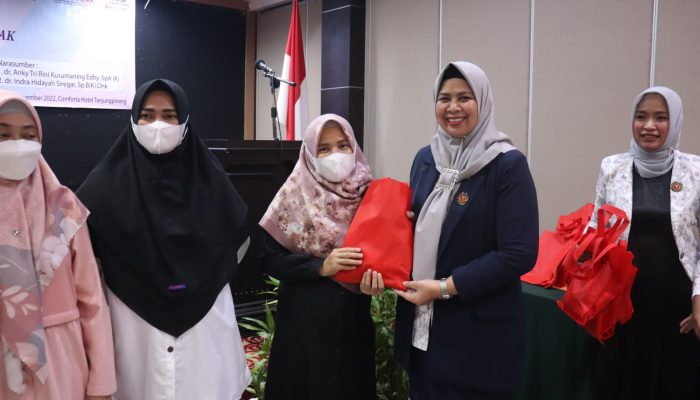Cegah Kanker Bersama, Dewi Ansar Ajak Masyarakat Kepri Menjalani Pola Hidup Sehat