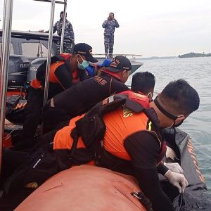 Korban Kapal Kayu Terbalik Di Perairan Kabil 4 Orang Belum Ditemukan