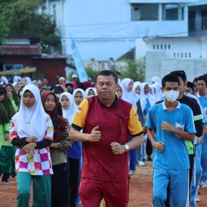 Senam Bersama Dan Gerak Jalan Peringati HUT PGRI Ke-77 Tahun Di Anambas 