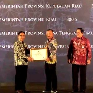 Pemprov Kepri Terima Penghargaan Anugerah Meritokrasi Tahun 2022