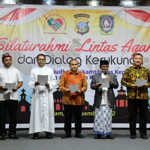 Gubernur Ansar : Silaturahmi Dan Dialog Kerukunan Beragama Menjaga Keutuhan Umat Beragama 