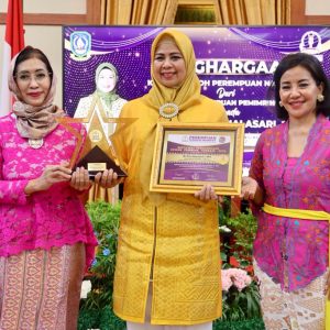 Dewi Kumalasari Ansar Terima Penghargaan Dewan Pembina PPI Terbaik Nasional 2022