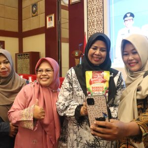 Dewi Ansar Buka Sosialisasi dan Bimtek E-Katalog dan Bela Pengadaan Bagi IKM di Kepri