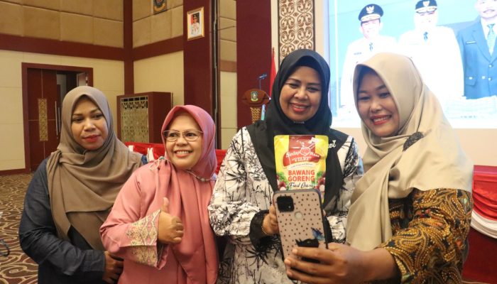 Dewi Ansar Buka Sosialisasi dan Bimtek E-Katalog dan Bela Pengadaan Bagi IKM di Kepri