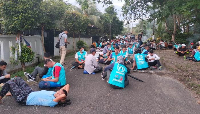 Warga Minta Aparat Tindak Tegas Aksi Unjuk Rasa Imigran Pencari Suaka Resahkan Warga