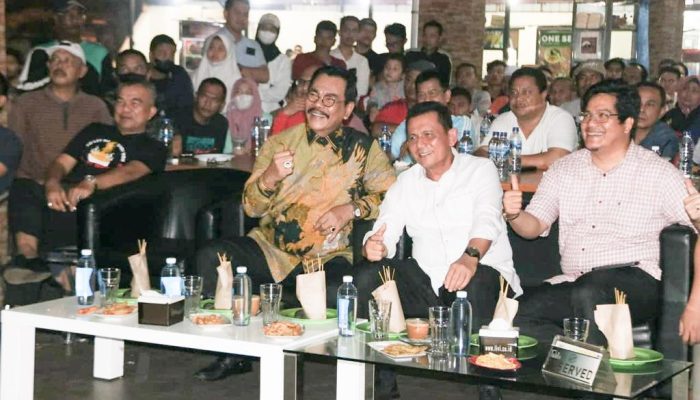 Ansar Ahmad – Soerya Respationo Nonton Final Piala Dunia 2022 Bersama Masyarakat Batam